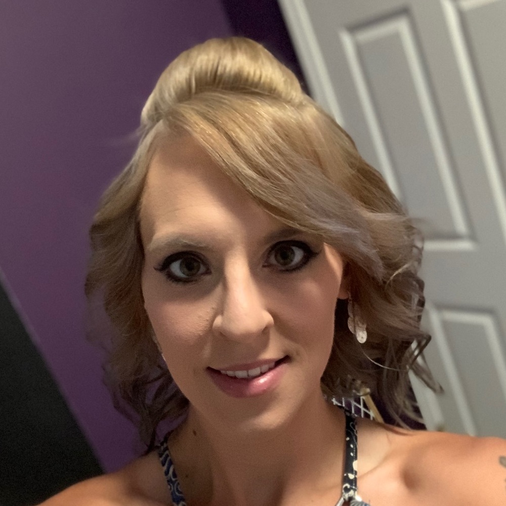 Meet your Posher, Alyssa